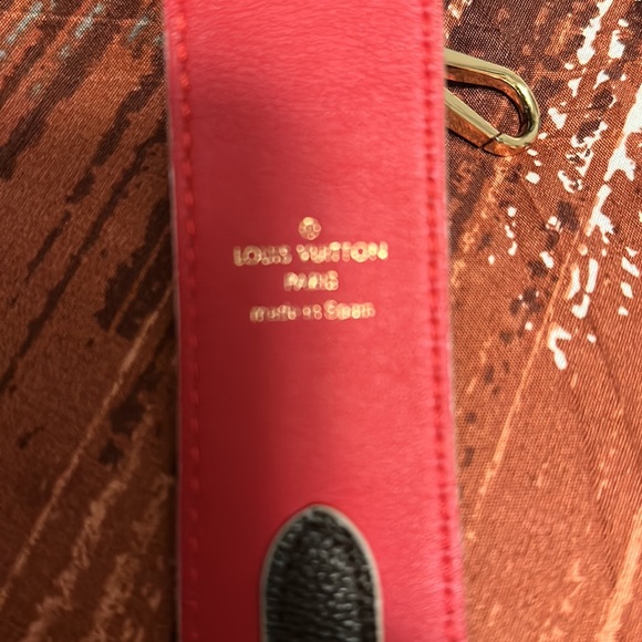 Louis Vuttion purse strap can be worn as a crossbody or on shoulder 90cm long - Picture 14 of 14